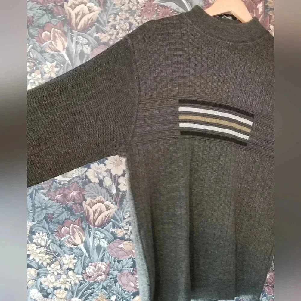 90s Olive Green Ribbed Sweater | Mock Neck Minimalist | Soft Grunge | Size L - Picture 2 of 3